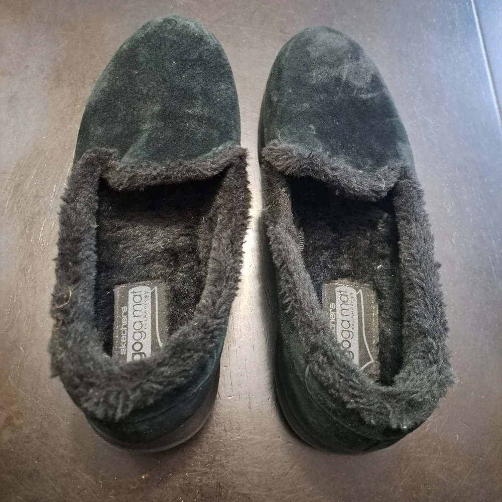 Skechers Air Cooled Goga Mat Leather Shoe/Slipper